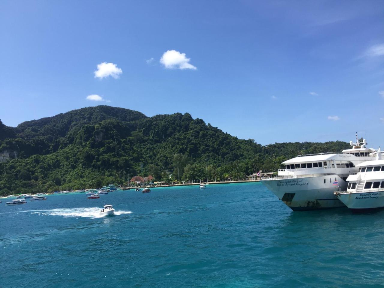 ピピ シー アンド ヒル リゾート ピピ島 エクステリア 写真